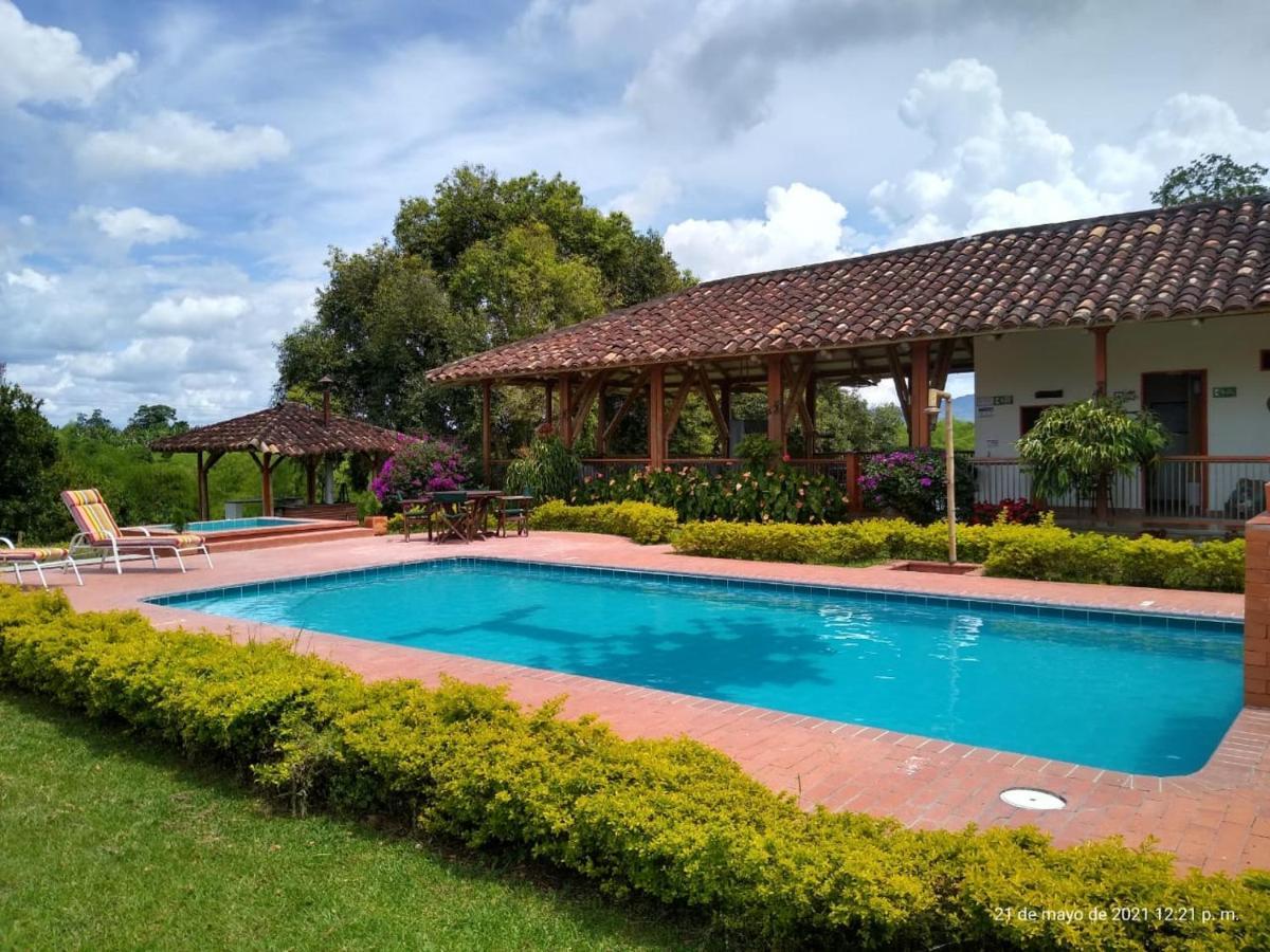Hacienda El Saman Villa Quimbaya Luaran gambar